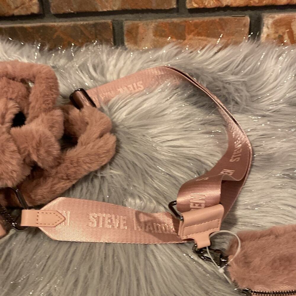 BNWT STEVE MADDEN BSidra Faux Furry Blush Pink Satchel Crossbody Bag - Picture 9 of 10